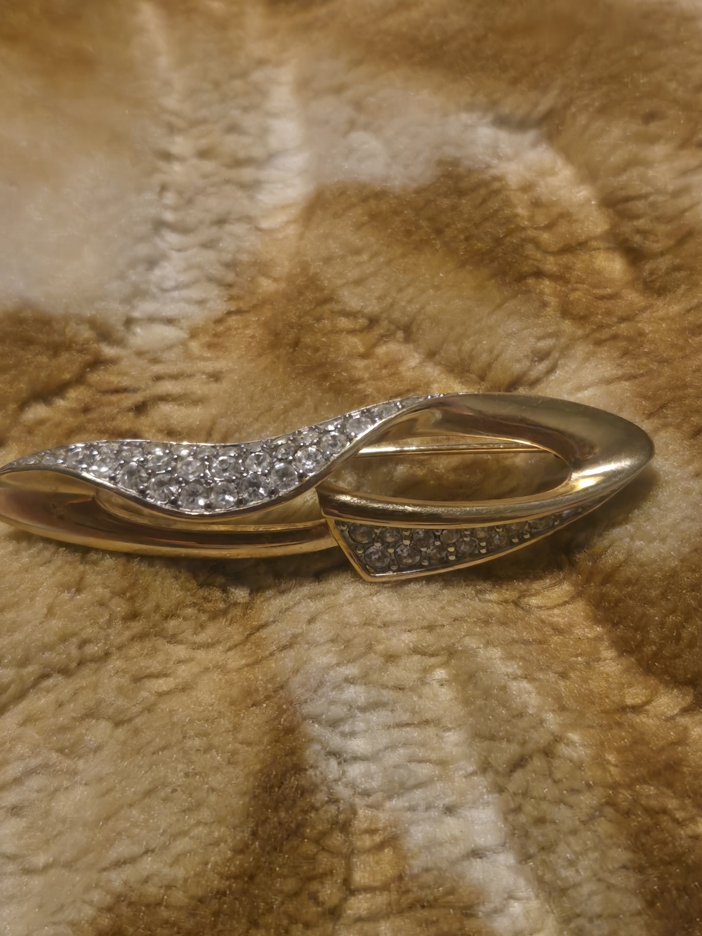 Vintage Givenchy Gold-Tone Crystal Wave Brooch - Elegant Women's Jewelry